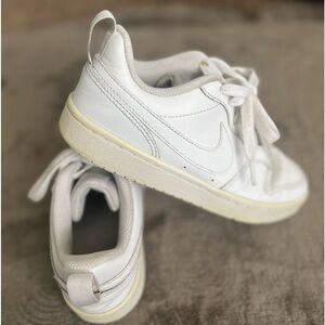 NIKE 🤍🖤 Air Force 1 - Big Kids Size 3.5